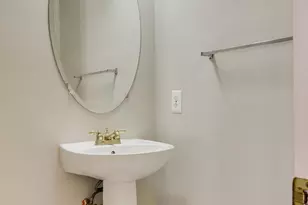 12798 Thacker Hill Ct, Herndon, VA 20171 - Photo 16