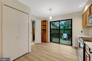 1752 Wainwright Dr, Reston, VA 20190 - Photo 12