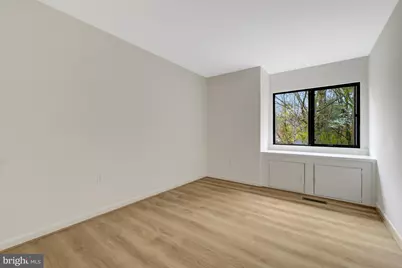 1752 Wainwright Drive, Reston, VA 20190 - Photo 32