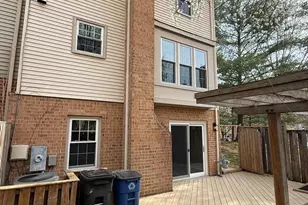 7753 Shootingstar Dr, Springfield, VA 22152 - Photo 10