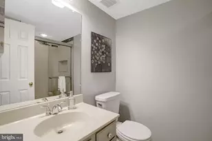 6331 Crooked Oak Ln, Falls Church, VA 22042 - Photo 34