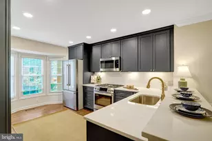 6331 Crooked Oak Ln, Falls Church, VA 22042 - Photo 2