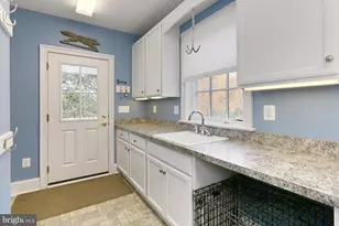 11208 W Montpelier Rd, Great Falls, VA 22066 - Photo 34