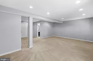 14326 Stonewater Ct, Centreville, VA 20121 - Photo 30