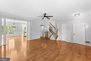 14326 Stonewater Ct, Centreville, VA 20121 - Photo 4