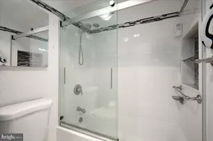 8380 Greensboro Dr, McLean, VA 22102 - Photo 18