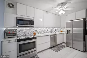 8380 Greensboro Dr, McLean, VA 22102 - Photo 2