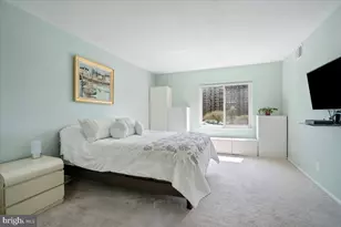 8380 Greensboro Dr, McLean, VA 22102 - Photo 16