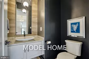 911 Desale St SW, Vienna, VA 22180 - Photo 22