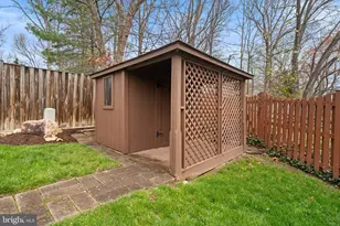 3819 Shelley Ln, Annandale, VA 22003 - Photo 46