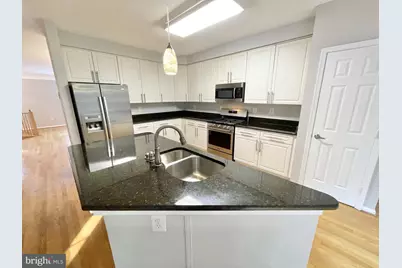 6252 Windham Hill Run, Alexandria, VA 22315 - Photo 2