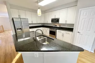 6252 Windham Hill Run, Alexandria, VA 22315 - Photo 2