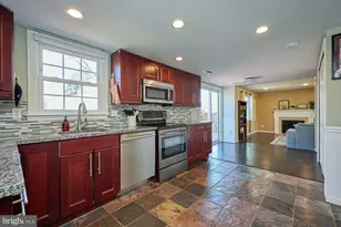 12827 Fantasia Dr, Herndon, VA 20170 - Photo 14