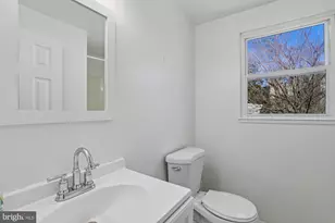 2328 Fort Dr, Alexandria, VA 22303 - Photo 14