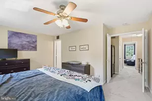 4037 Summer Hollow Ct, Chantilly, VA 20151 - Photo 24