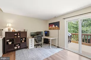 4037 Summer Hollow Ct, Chantilly, VA 20151 - Photo 14