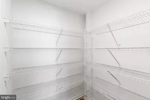 2372 Woodland Pond Ln, Herndon, VA 20171 - Photo 28