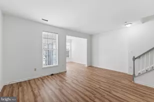 2372 Woodland Pond Ln, Herndon, VA 20171 - Photo 14