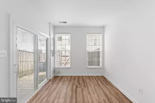 2372 Woodland Pond Ln, Herndon, VA 20171 - Photo 16