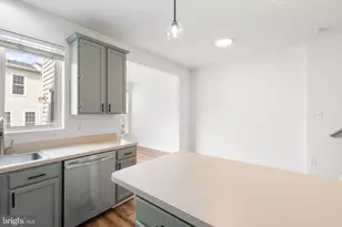 2372 Woodland Pond Ln, Herndon, VA 20171 - Photo 26