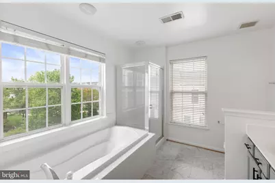 2372 Woodland Pond Lane, Herndon, VA 20171 - Photo 38