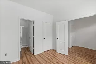 2372 Woodland Pond Ln, Herndon, VA 20171 - Photo 10