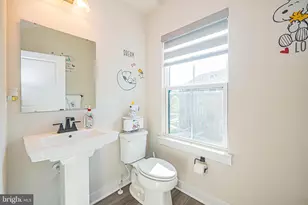 14564 George Carter Way, Chantilly, VA 20151 - Photo 4