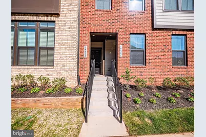 14564 George Carter Way #119, Chantilly, VA 20151 - Photo 2