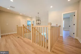 2424 Carey Ln, Vienna, VA 22181 - Photo 16