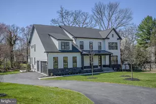 2424 Carey Ln, Vienna, VA 22181 - Photo 2