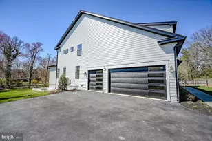 2424 Carey Ln, Vienna, VA 22181 - Photo 6