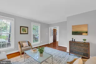 9701 Tree Hollow Ct, Fairfax Station, VA 22039 - Photo 8