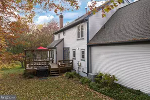 9701 Tree Hollow Ct, Fairfax Station, VA 22039 - Photo 6