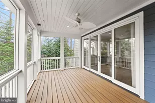118 Oak St SW, Vienna, VA 22180 - Photo 14