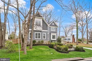 118 Oak St SW, Vienna, VA 22180 - Photo 6