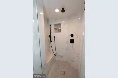 404 Talahi Road SE, Vienna, VA 22180 - Photo 6