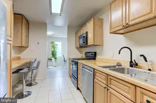 509 Florida Ave, Herndon, VA 20170 - Photo 6