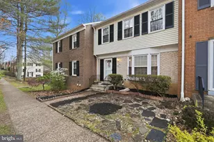 5672 Kirkham Ct, Springfield, VA 22151 - Photo 2