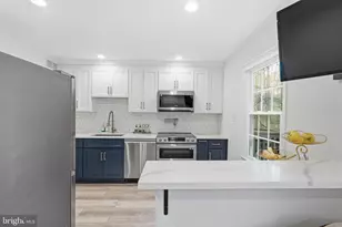 5672 Kirkham Ct, Springfield, VA 22151 - Photo 16