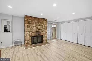 5672 Kirkham Ct, Springfield, VA 22151 - Photo 8