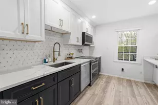 5672 Kirkham Ct, Springfield, VA 22151 - Photo 12