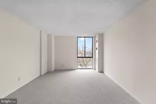 2300 Pimmit Dr, Falls Church, VA 22043 - Photo 20