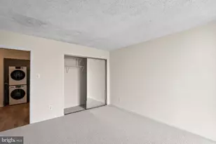 2300 Pimmit Dr, Falls Church, VA 22043 - Photo 26