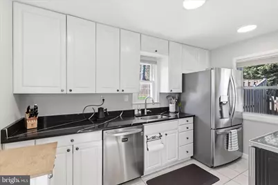 100 Tapawingo Road SE, Vienna, VA 22180 - Photo 12