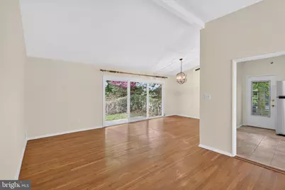 7818 Glenister Drive, Springfield, VA 22152 - Photo 8