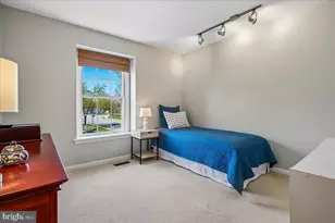 7801 Blue Jasmine Ct, Springfield, VA 22153 - Photo 32