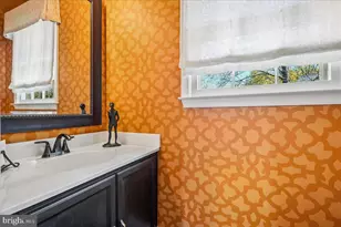 7801 Blue Jasmine Ct, Springfield, VA 22153 - Photo 22