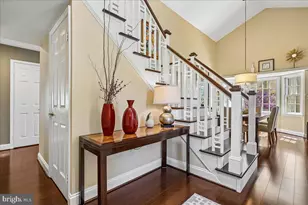 7801 Blue Jasmine Ct, Springfield, VA 22153 - Photo 2