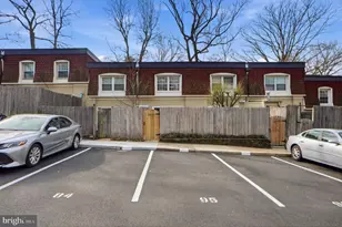 8230 Carrleigh Pkwy, Springfield, VA 22152 - Photo 22
