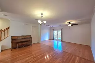 5939 Heatherwood Ct, Alexandria, VA 22310 - Photo 12